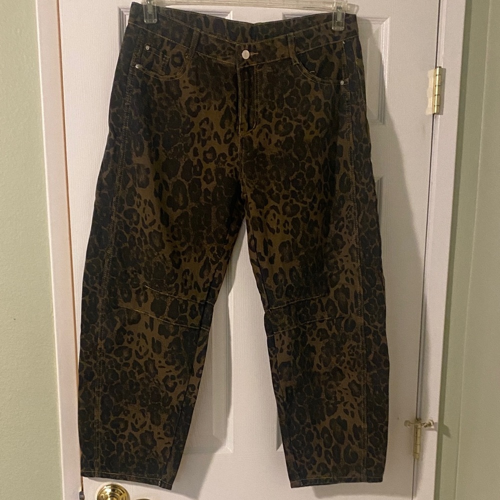 Women's Leopard Print Utility Jeans - Olive/Black